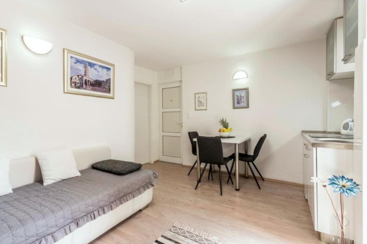 Iron Gates Apartments Split Luaran gambar